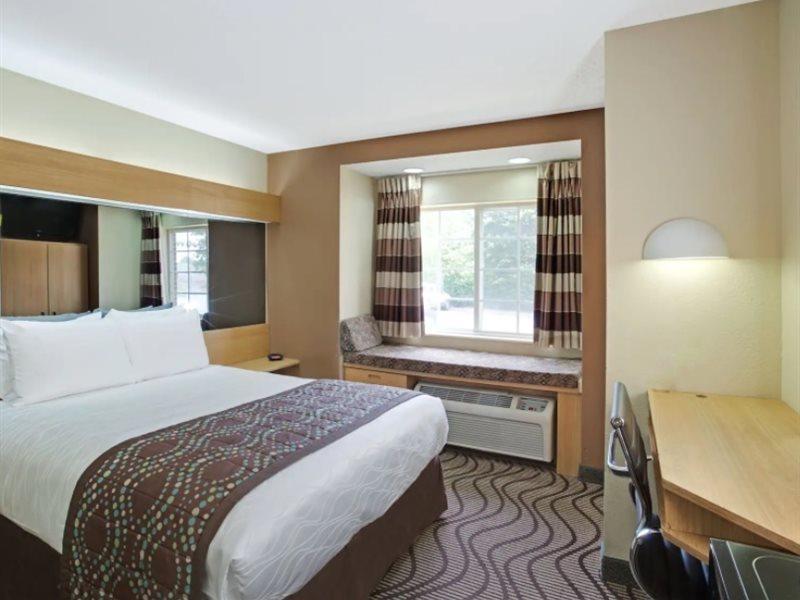 Microtel Inn By Wyndham University Place Charlotte Buitenkant foto