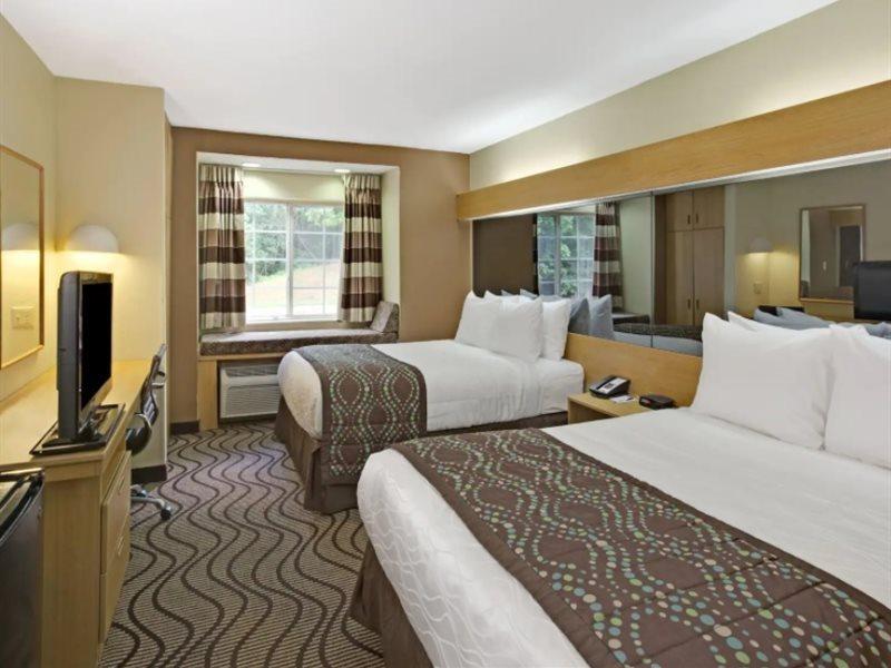 Microtel Inn By Wyndham University Place Charlotte Buitenkant foto