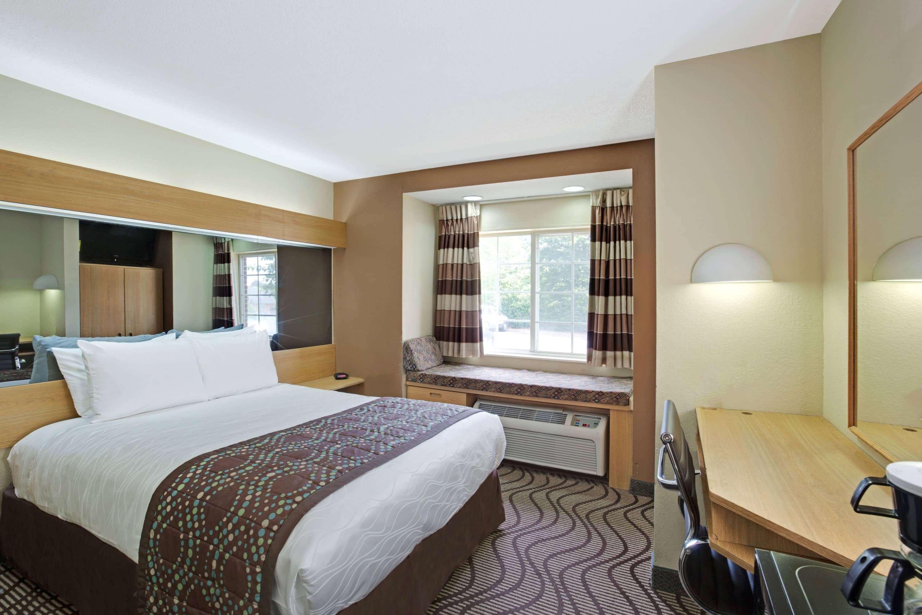 Microtel Inn By Wyndham University Place Charlotte Buitenkant foto