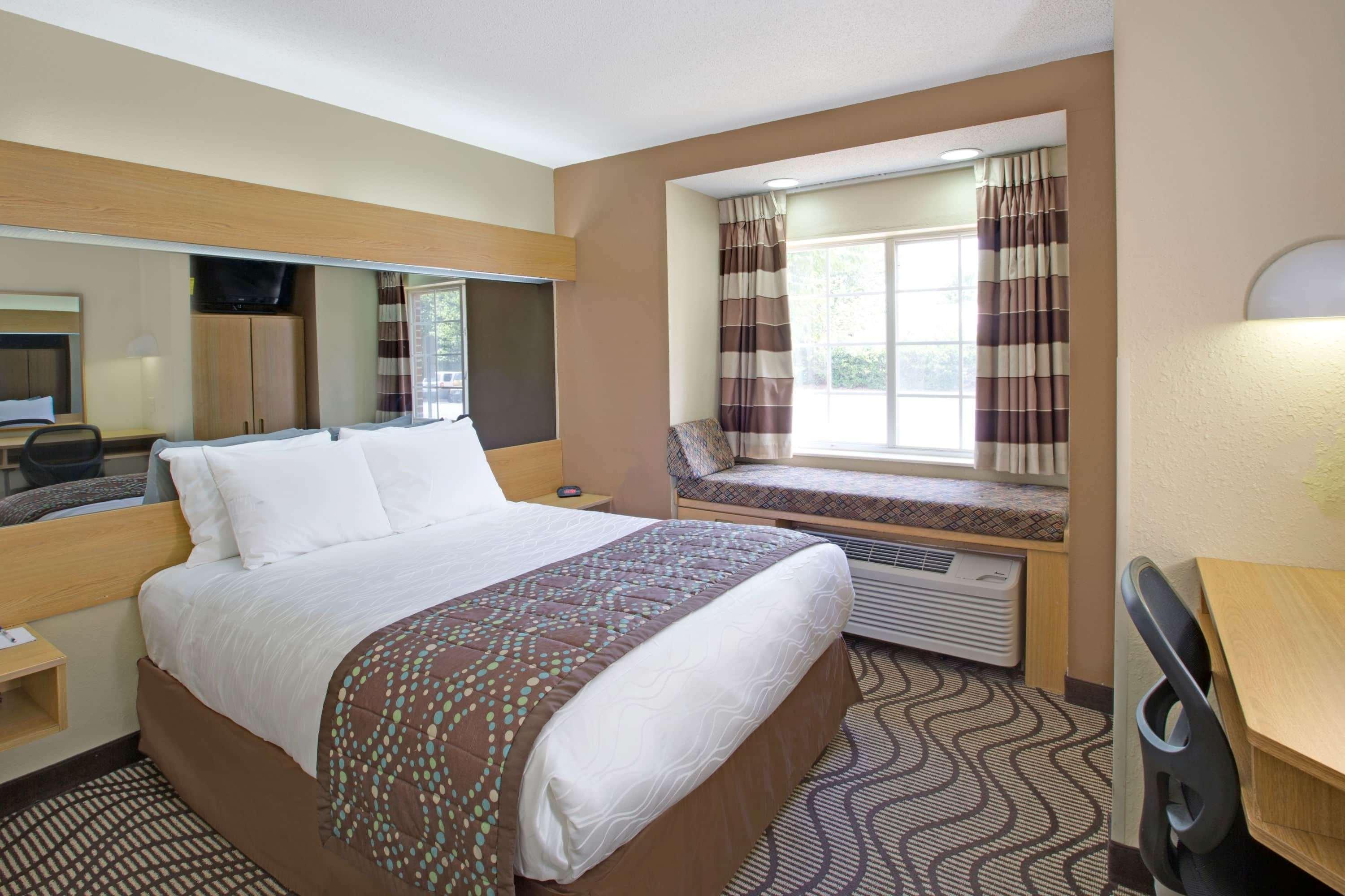 Microtel Inn By Wyndham University Place Charlotte Buitenkant foto